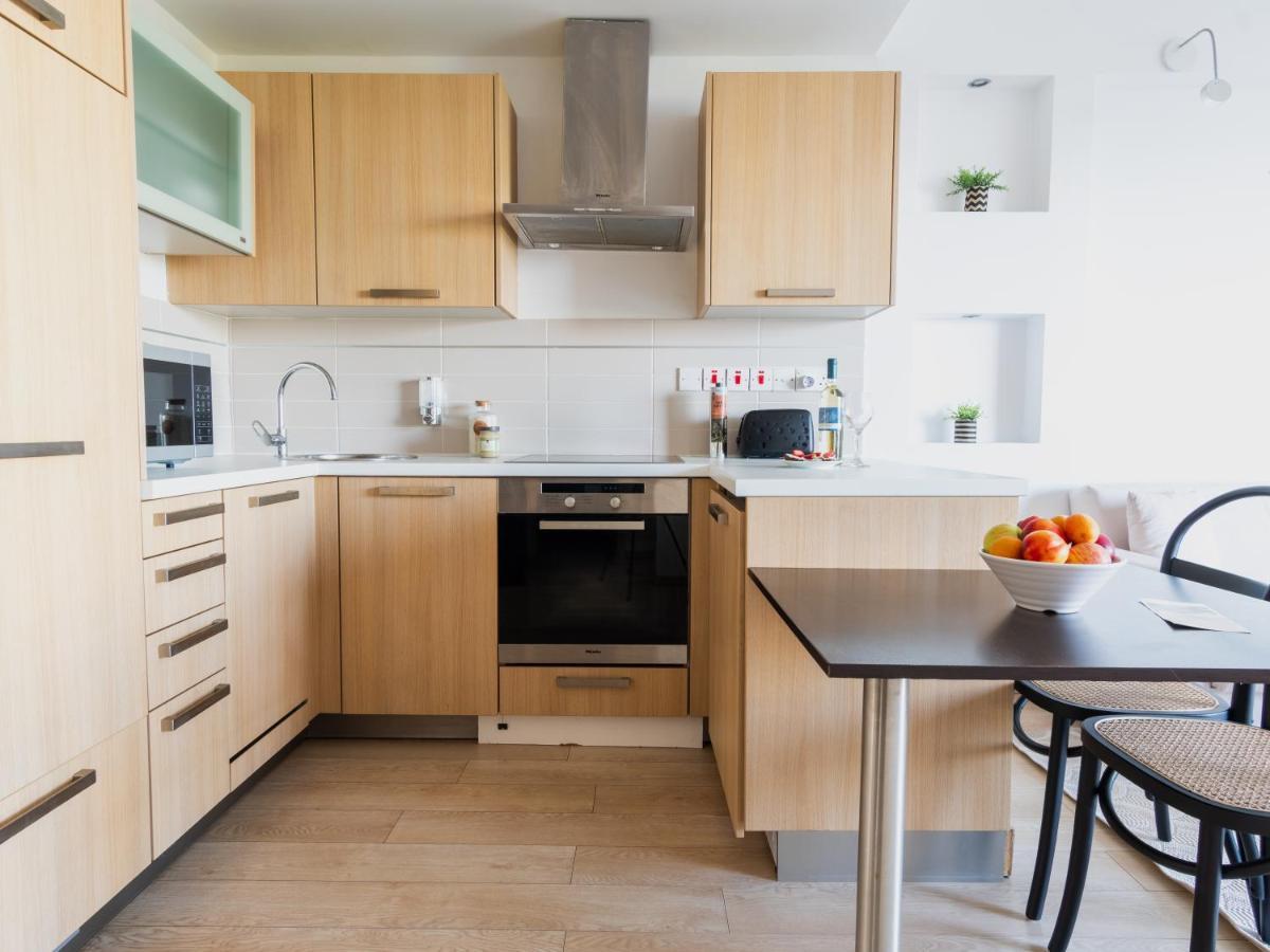Sanders Ermitage On The Beach - Delightful 1-Bedroom Apartment With Sea View Limassol Extérieur photo