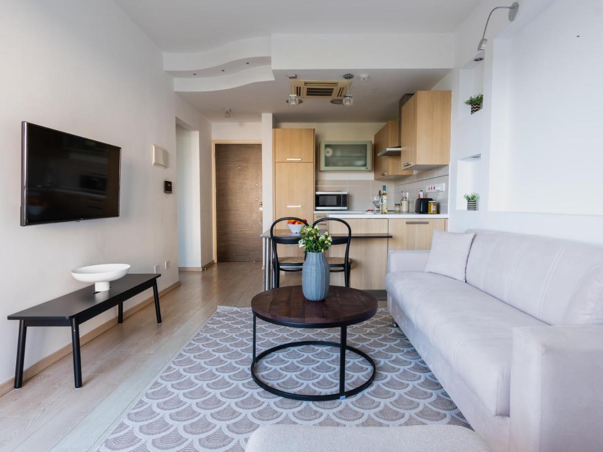 Sanders Ermitage On The Beach - Delightful 1-Bedroom Apartment With Sea View Limassol Extérieur photo