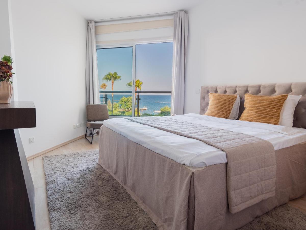 Sanders Ermitage On The Beach - Delightful 1-Bedroom Apartment With Sea View Limassol Extérieur photo